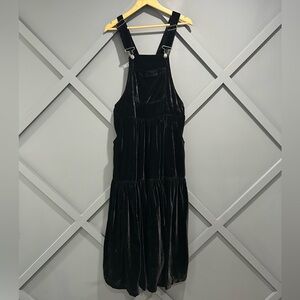 ✨•Free People we the free velvet overall dress•✨